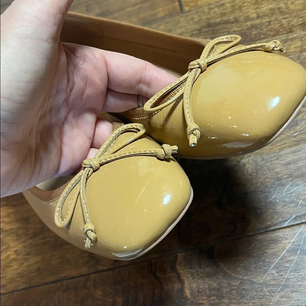 Anthropologie Bibi Lou Patent Leather Suzy Ballet Block Heel, Camel, size 40 EU